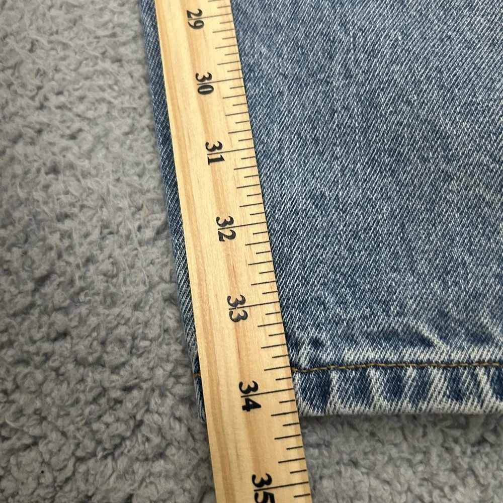 Vintage Levis Jeans Mens 36x34 Blue Denim 560 Loose Fit Tapered Leg Light Wash